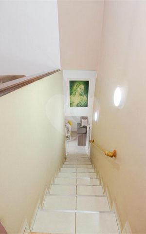 Casa à venda com 164m², 4 quartos e 2 vagas