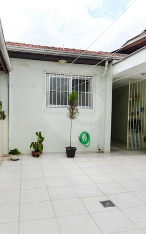 Casa à venda com 164m², 4 quartos e 2 vagas