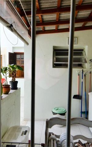 Casa à venda com 164m², 4 quartos e 2 vagas