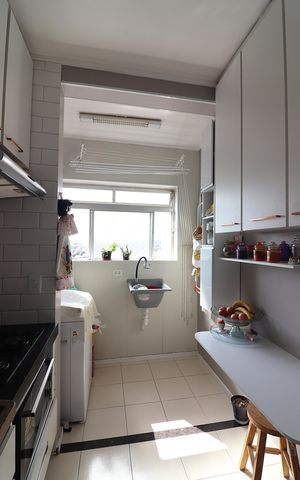 Apartamento à venda com 62m², 2 quartos e 1 vagaCozinha e Área de Serviço