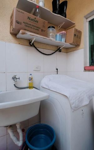 Casa à venda com 145m², 3 quartos e 2 vagasÁrea de Serviço