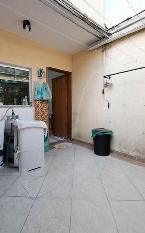 Casa à venda com 145m², 3 quartos e 2 vagasÁrea de Serviço