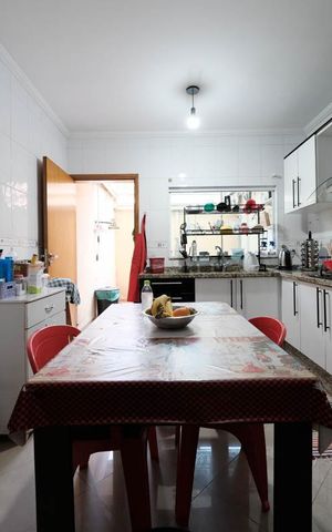 Casa à venda com 145m², 3 quartos e 2 vagasCozinha