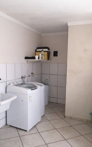 Casa para alugar com 480m², 3 quartos e 3 vagas Casa para alugar com 480m², 3 quartos e 3 vagasÁrea de serviço