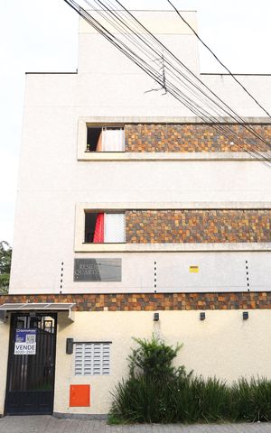 Apartamento à venda com 37m², 2 quartos e sem vagaPlaca instalada no portão do prédio - Código da placa WYNY-1099