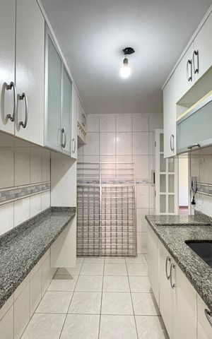 Apartamento à venda com 54m², 2 quartos e 1 vagaCozinha