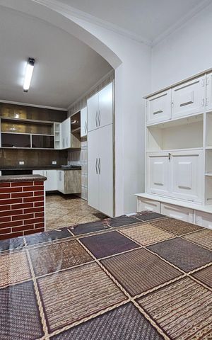 Casa à venda com 130m², 3 quartos e 2 vagasCozinha