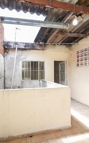 Casa à venda com 88m², 4 quartos e 1 vagaCasa 1 - Área de Serviço