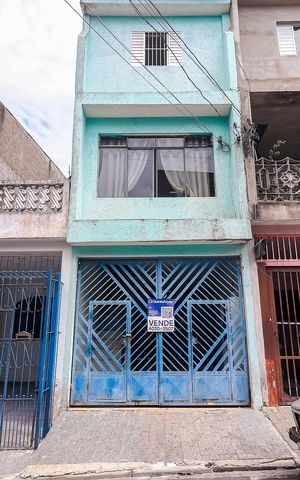Casa à venda com 88m², 4 quartos e 1 vagaFachada