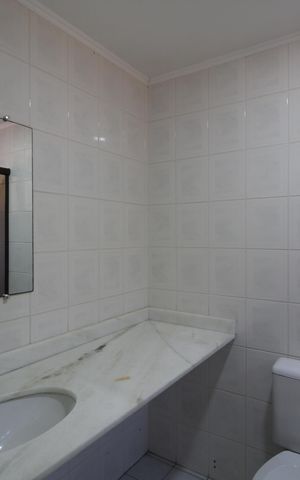 Casa de condomínio à venda com 120m², 4 quartos e 3 vagasBanheiro Social