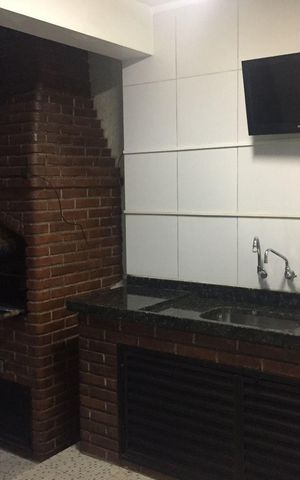 Casa à venda com 169m², 3 quartos e 2 vagasÁrea externa