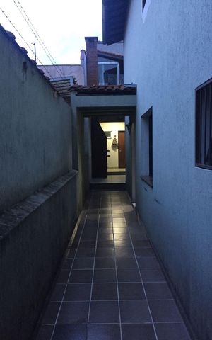 Casa à venda com 169m², 3 quartos e 2 vagasÁrea externa
