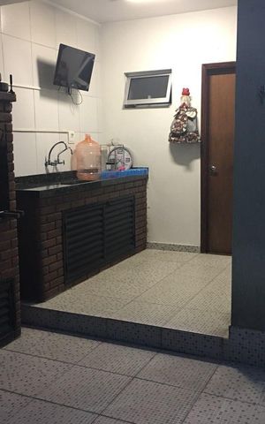 Casa à venda com 169m², 3 quartos e 2 vagasÁrea externa