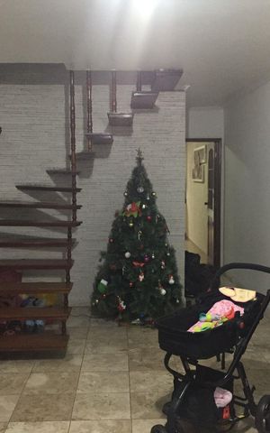 Casa à venda com 169m², 3 quartos e 2 vagasSala