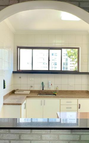Apartamento à venda com 81m², 2 quartos e sem vaga Apartamento à venda com 81m², 2 quartos e sem vagaCozinha