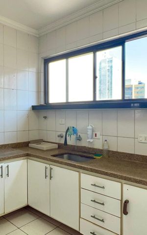 Apartamento à venda com 81m², 2 quartos e sem vaga Apartamento à venda com 81m², 2 quartos e sem vagaCozinha