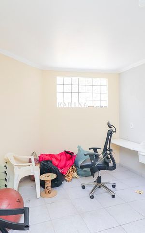 Casa à venda com 570m², 4 quartos e 10 vagasEdícula