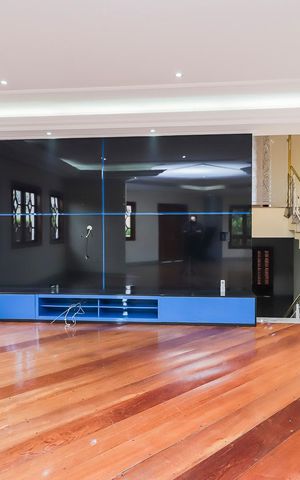 Casa à venda com 570m², 4 quartos e 10 vagasSala