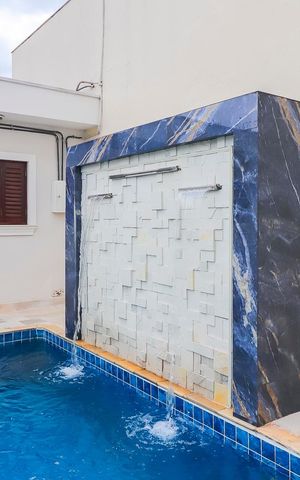 Casa à venda com 570m², 4 quartos e 10 vagasPiscina