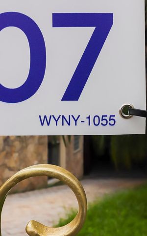 Casa à venda com 570m², 4 quartos e 10 vagasPlaquinha - Cód. WYNY-1055
