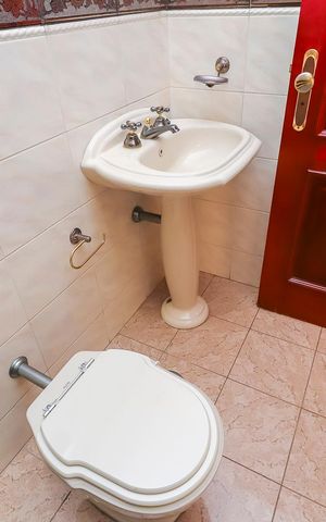 Casa à venda com 570m², 4 quartos e 10 vagasBanheiro da Área Externa