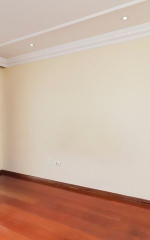 Casa à venda com 570m², 4 quartos e 10 vagasSuíte