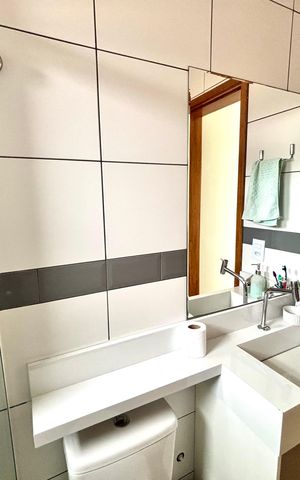 Apartamento à venda com 87m², 2 quartos e 1 vaga Apartamento à venda com 87m², 2 quartos e 1 vagaBanheiro