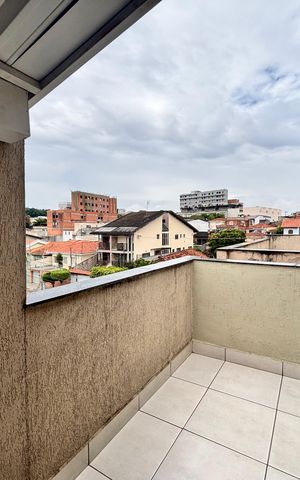 Apartamento à venda com 87m², 2 quartos e 1 vaga Apartamento à venda com 87m², 2 quartos e 1 vagaVaranda