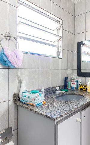 Casa à venda com 230m², 7 quartos e 2 vagasCasa 3 - Banheiro 1