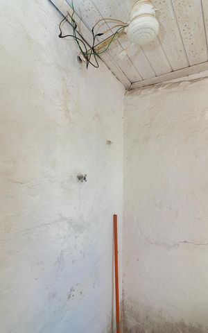 Casa à venda com 230m², 7 quartos e 2 vagasCasa 2 - Banheiro
