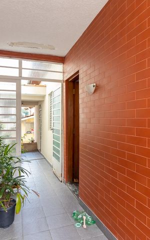 Casa à venda com 230m², 7 quartos e 2 vagasCorredor de Entrada