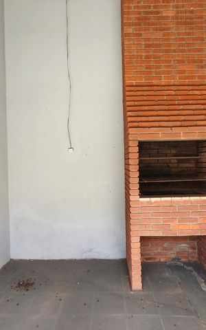 Casa à venda com 180m², 2 quartos e 2 vagas Casa à venda com 180m², 2 quartos e 2 vagasÁrea gourmet