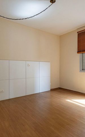 Apartamento à venda com 165m², 4 quartos e 4 vagas Apartamento à venda com 165m², 4 quartos e 4 vagasQuarto 3