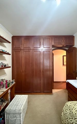 Apartamento à venda com 200m², 4 quartos e 3 vagas Apartamento à venda com 200m², 4 quartos e 3 vagasQuarto 3