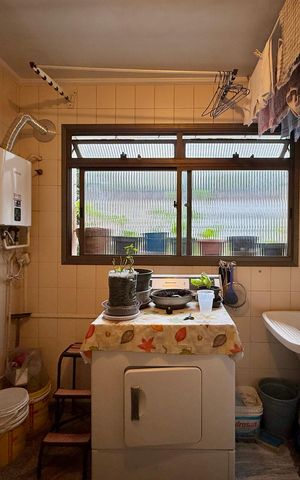 Apartamento à venda com 200m², 4 quartos e 3 vagas Apartamento à venda com 200m², 4 quartos e 3 vagasÁrea de Serviço