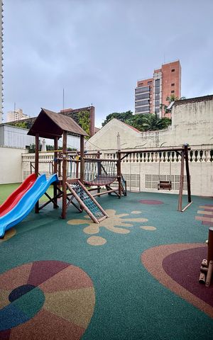Apartamento à venda com 200m², 4 quartos e 3 vagas Apartamento à venda com 200m², 4 quartos e 3 vagasPlayground