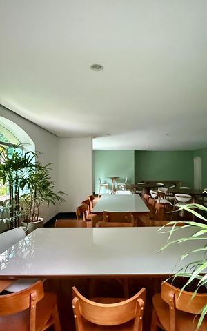 Apartamento à venda com 200m², 4 quartos e 3 vagas Apartamento à venda com 200m², 4 quartos e 3 vagasSalão de Festas