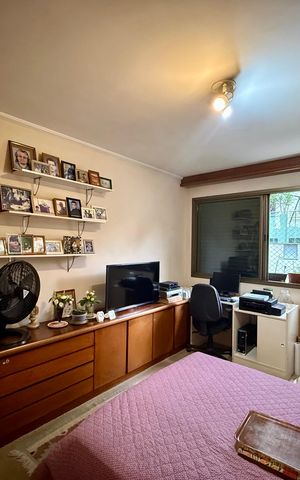 Apartamento à venda com 200m², 4 quartos e 3 vagas Apartamento à venda com 200m², 4 quartos e 3 vagasSuíte 2