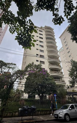Apartamento à venda com 200m², 4 quartos e 3 vagas Apartamento à venda com 200m², 4 quartos e 3 vagasFachada