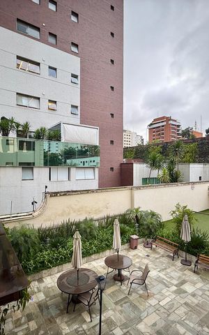 Apartamento à venda com 200m², 4 quartos e 3 vagas Apartamento à venda com 200m², 4 quartos e 3 vagasVista Quarto 4