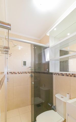 Casa de condomínio à venda com 122m², 3 quartos e 3 vagas Casa de condomínio à venda com 122m², 3 quartos e 3 vagasBanheiro