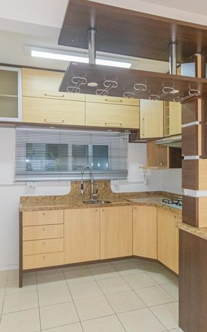 Casa de condomínio à venda com 122m², 3 quartos e 3 vagas Casa de condomínio à venda com 122m², 3 quartos e 3 vagasSala/Cozinha