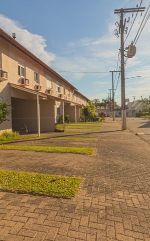 Casa de condomínio à venda com 122m², 3 quartos e 3 vagas Casa de condomínio à venda com 122m², 3 quartos e 3 vagasÁrea comum