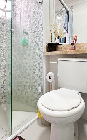 Apartamento à venda com 60m², 3 quartos e 1 vaga Apartamento à venda com 60m², 3 quartos e 1 vagaBanheiro da Suíte
