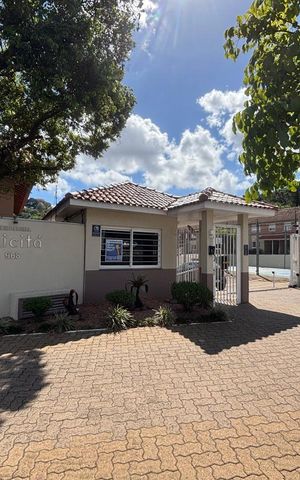 Casa de condomínio à venda com 115m², 2 quartos e 1 vaga Casa de condomínio à venda com 115m², 2 quartos e 1 vagaFachada