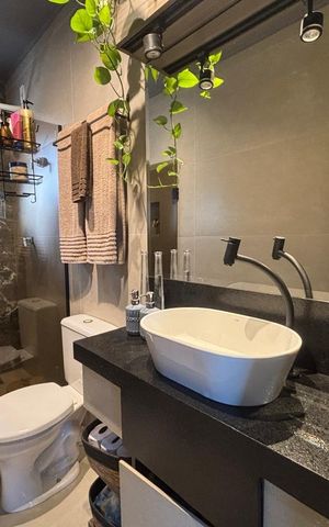 Casa de condomínio à venda com 115m², 2 quartos e 1 vaga Casa de condomínio à venda com 115m², 2 quartos e 1 vagaBanheiro da Suíte