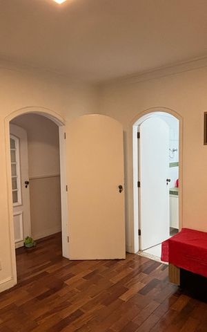 Casa à venda com 326m², 3 quartos e 6 vagas Casa à venda com 326m², 3 quartos e 6 vagasSuíte 3