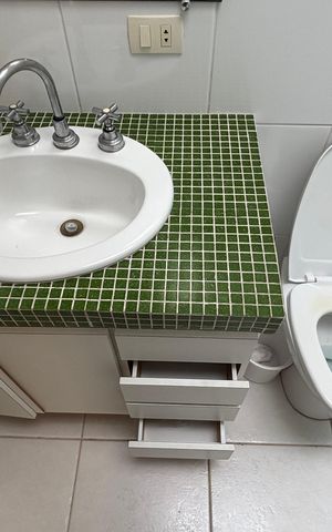 Casa à venda com 326m², 3 quartos e 6 vagas Casa à venda com 326m², 3 quartos e 6 vagasBanheiro da Suíte 3