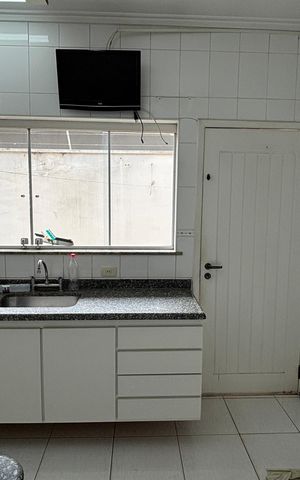 Casa à venda com 326m², 3 quartos e 6 vagas Casa à venda com 326m², 3 quartos e 6 vagasCozinha