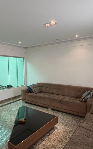 Casa à venda com 326m², 3 quartos e 6 vagas Casa à venda com 326m², 3 quartos e 6 vagasSala - Sala de Jantar